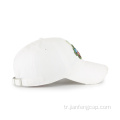 Yamalar ve destoried birm beyaz beyzbol şapkası